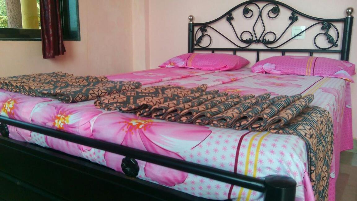 Saguntara Beach Homestay Vengurla 外观 照片